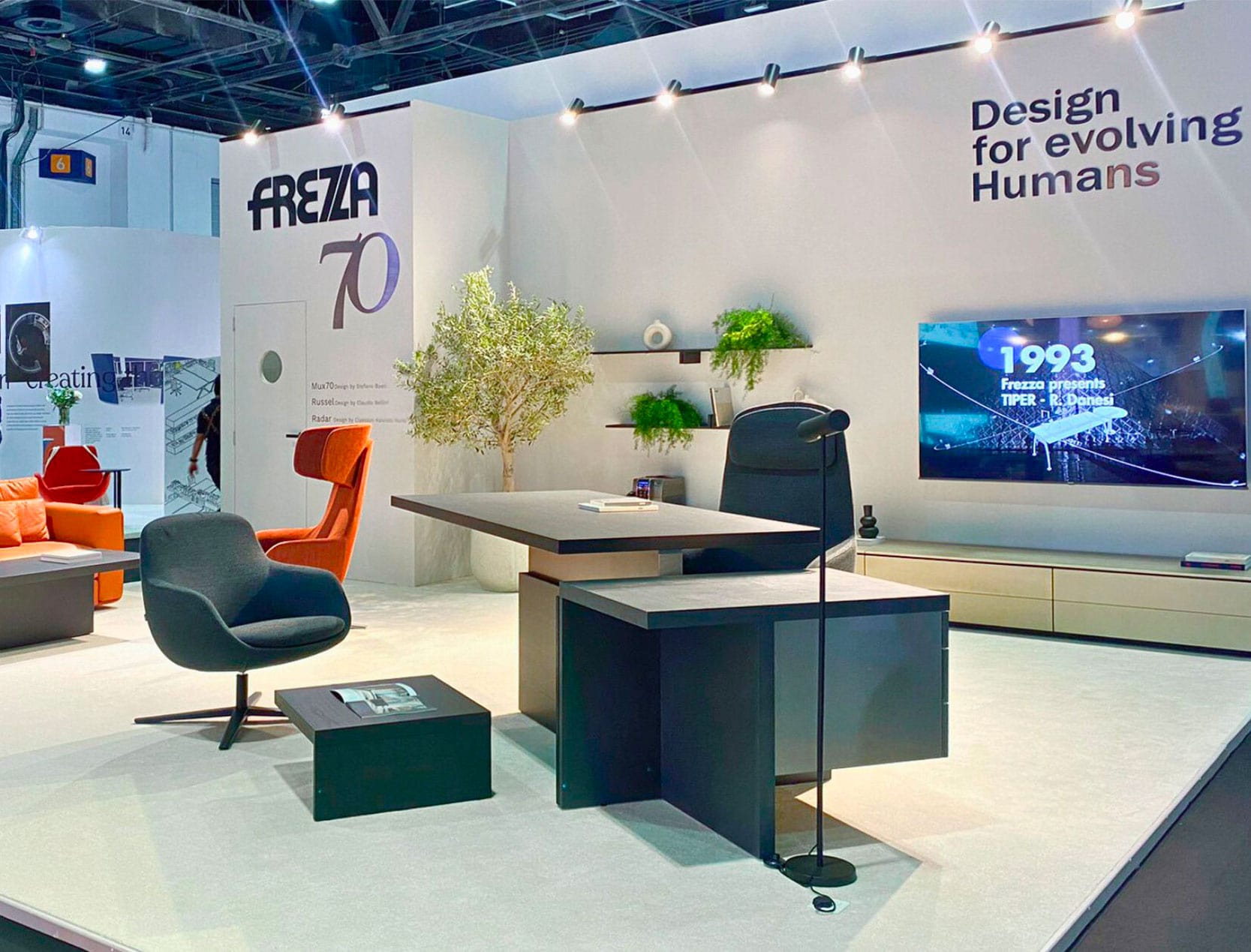 Il Design for Evolving Humans di Frezza a Index Workspace Dubai 2024