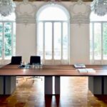 Idee di arredamento per una sala riunioni funzionale e di design in ufficio